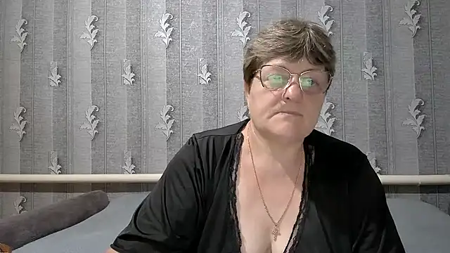 ElzaJewel online show from May 26, 2026, 11:47 pm
