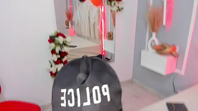 emmysandoval online show from October 31, 2025, 12:57 pm