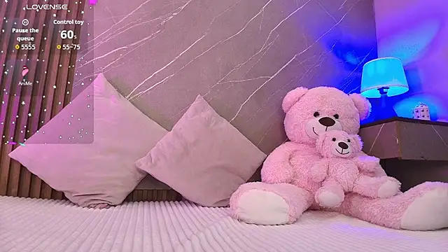 ariana jhonson1 online show from February 2, 2026, 12:26 pm