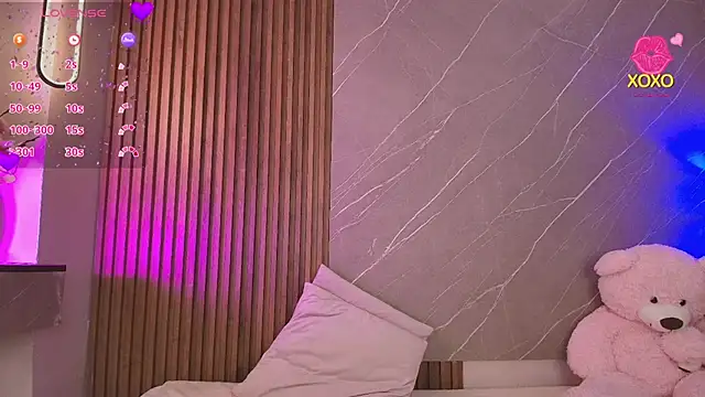 ariana jhonson1 online show from April 15, 2026, 12:21 pm