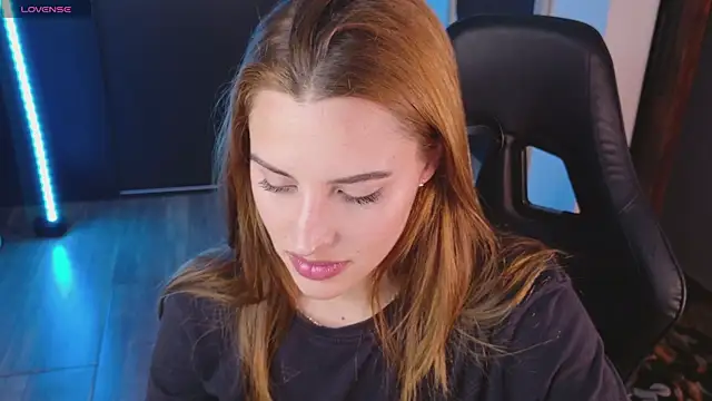 yourdream 6 online show from October 23, 2025, 1:26 am