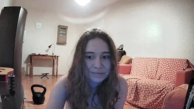 Snapshot of girliemilk chatting on February 21, 2025, 5:20 pm girliemilk online show from February 21, 2025, 5:20 pm