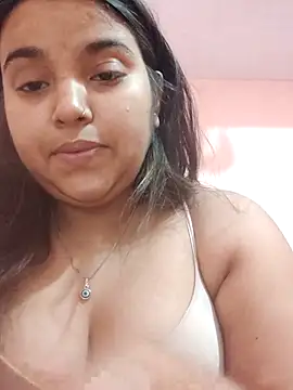 Snapshot of RAYI_01 chatting on March 1, 2025, 5:27 pm RAYI 01 online show from March 1, 2025, 5:27 pm