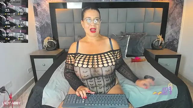 Your Lady Milf online show from January 13, 2026, 7:07 pm