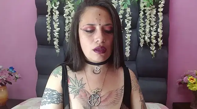 Snapshot of Fenix_Lilith chatting on March 15, 2025, 1:29 pm Fenix Lilith online show from March 15, 2025, 1:29 pm