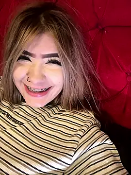 Snapshot of akirahattori chatting on January 17, 2026, 2:15 am akirahattori online show from January 17, 2026, 2:15 am