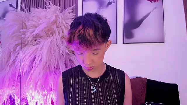 Allen Starck online show from November 18, 2025, 2:38 am