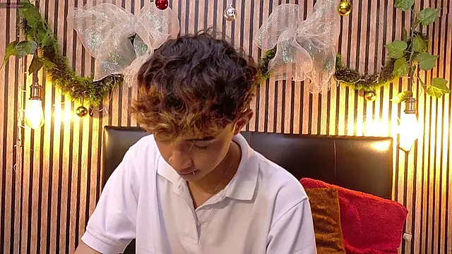 Snapshot of Allen_Starck chatting on December 4, 2025, 8:52 pm Allen Starck online show from December 4, 2025, 8:52 pm