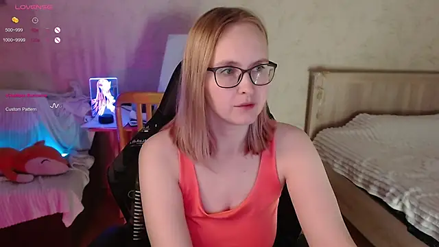 Agatha Mott online show from November 9, 2025, 3:10 am