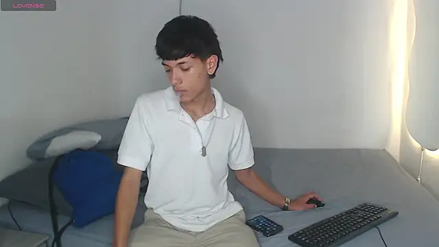 Snapshot of the_murderer chatting on March 22, 2025, 5:39 am the murderer online show from March 22, 2025, 5:39 am