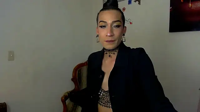 Snapshot of NovaNyx11 chatting on October 1, 2025, 8:57 pm NovaNyx11 online show from October 1, 2025, 8:57 pm
