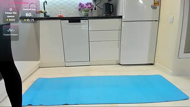 Snapshot of Katya_yoga chatting on October 15, 2025, 3:38 am Katya yoga online show from October 15, 2025, 3:38 am