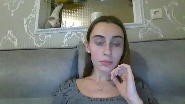 Barbie Giirls  online show from February 4, 2025, 8:28 pm