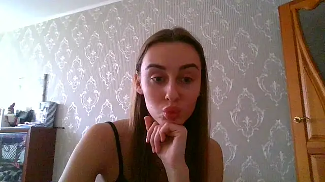 Barbie Giirls  online show from February 24, 2025, 11:32 am