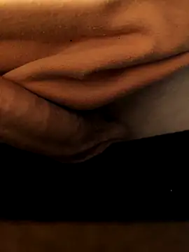 leinadanal online show from March 7, 2025, 1:20 am