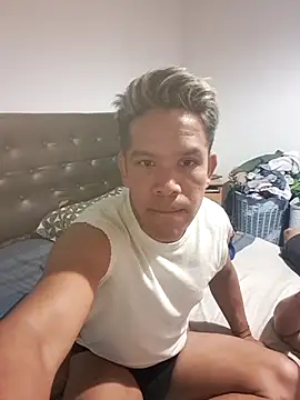 Snapshot of liamlara chatting on March 2, 2026, 2:01 am liamlara online show from March 2, 2026, 2:01 am