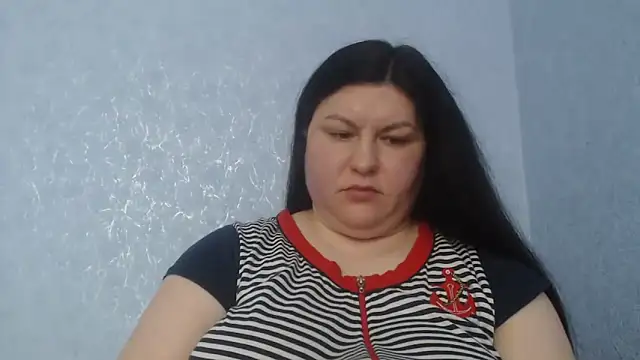 KiraSwee online show from February 7, 2026, 12:24 pm