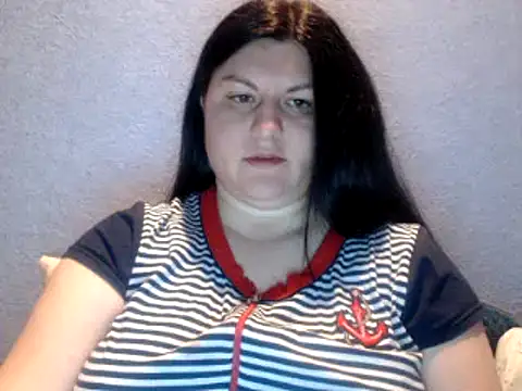 Snapshot of KiraSwee chatting on March 14, 2025, 6:18 pm KiraSwee online show from March 14, 2025, 6:18 pm