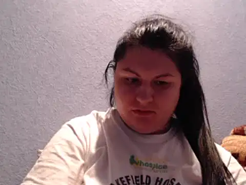 Snapshot of KiraSwee chatting on October 1, 2025, 9:29 pm KiraSwee online show from October 1, 2025, 9:29 pm
