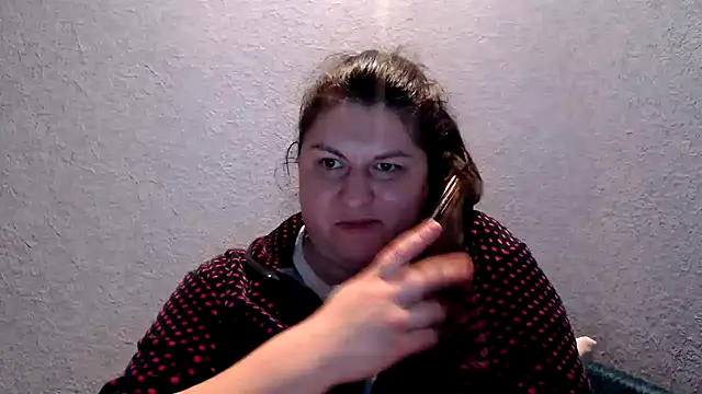 KiraSwee online show from October 23, 2025, 5:33 pm