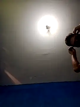 Snapshot of 1Dseralmora2 chatting on October 17, 2025, 8:32 pm 1Dseralmora2 online show from October 17, 2025, 8:32 pm