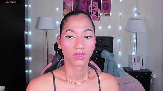 Alissemasiel online show from April 10, 2026, 4:36 pm