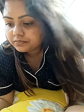 blue-berry07 online show from April 21, 2026, 1:39 pm