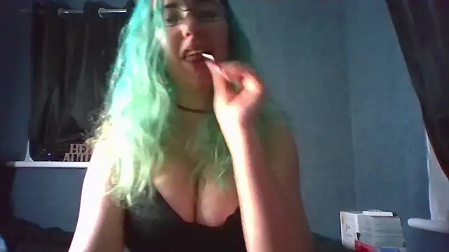 Snapshot of BunnieXO247 chatting on October 10, 2025, 7:58 pm BunnieXO247 online show from October 10, 2025, 7:58 pm