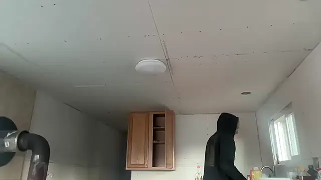 Snapshot of redone8in chatting on February 17, 2025, 5:01 pm redone8in online show from February 17, 2025, 5:01 pm