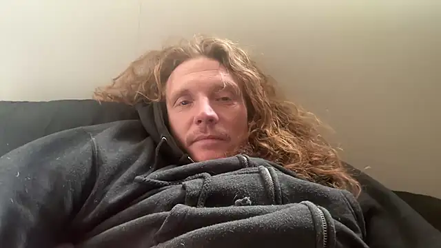 Snapshot of redone8in chatting on February 16, 2025, 9:38 pm redone8in online show from February 16, 2025, 9:38 pm