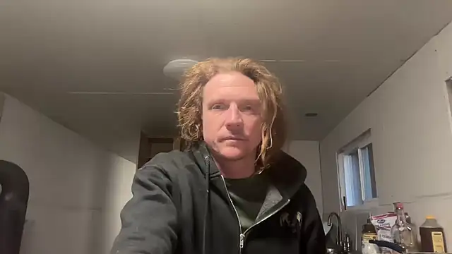 Snapshot of redone8in chatting on February 19, 2025, 4:33 pm redone8in online show from February 19, 2025, 4:33 pm