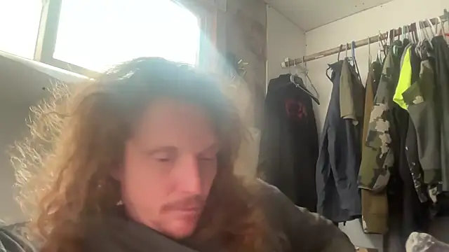 Snapshot of redone8in chatting on March 8, 2025, 6:05 pm redone8in online show from March 8, 2025, 6:05 pm