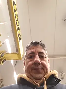 Snapshot of Fafas26 chatting on January 6, 2026, 8:29 am Fafas26 online show from January 6, 2026, 8:29 am