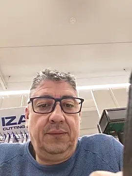 Snapshot of Fafas26 chatting on December 17, 2025, 7:57 am Fafas26 online show from December 17, 2025, 7:57 am