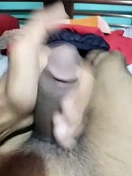 riojonie69 online show from November 28, 2025, 5:46 pm