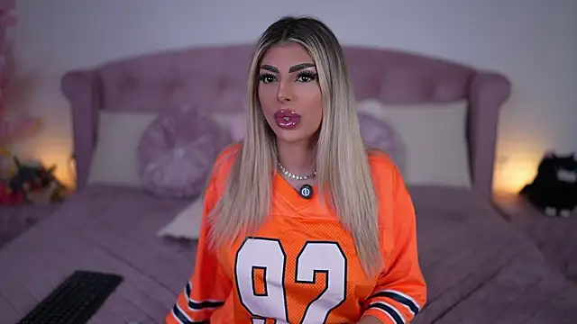 emma goodess  online show from April 9, 2026, 10:16 pm