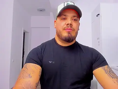 ZackMasterss online show from October 25, 2025, 10:43 pm