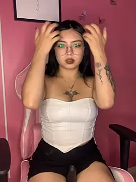 Snapshot of Valu_euphoria chatting on March 3, 2026, 11:23 pm Valu euphoria online show from March 3, 2026, 11:23 pm