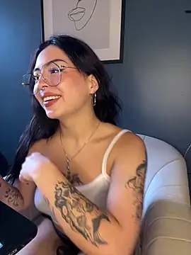 Snapshot of Valu_euphoria chatting on March 10, 2026, 6:45 pm Valu euphoria online show from March 10, 2026, 6:45 pm