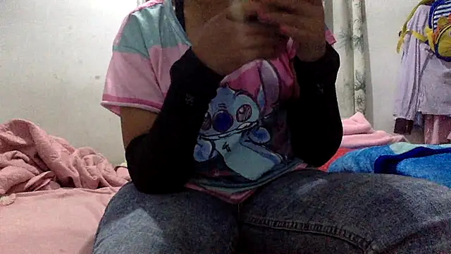 Snapshot of sharonlopez9611 chatting on May 23, 2026, 3:49 am sharonlopez9611 online show from May 23, 2026, 3:49 am