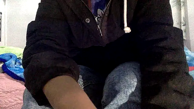 sharonlopez9611 online show from February 7, 2026, 2:41 am