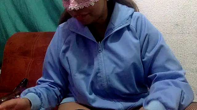 Snapshot of sharonlopez9611 chatting on February 21, 2025, 4:51 am sharonlopez9611 online show from February 21, 2025, 4:51 am