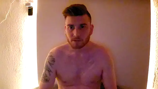 Foxtrott 242 online show from May 7, 2026, 12:04 am