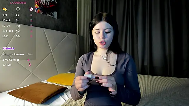 Amely Li1 online show from October 5, 2025, 9:33 am