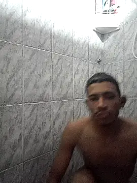 Snapshot of Mineirinho043 chatting on March 12, 2025, 10:28 pm Mineirinho043 online show from March 12, 2025, 10:28 pm