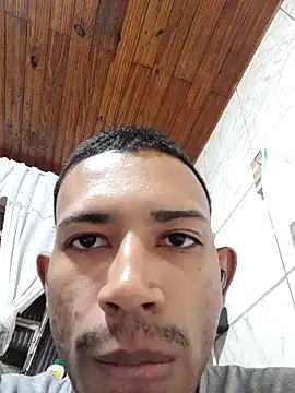 Snapshot of Mineirinho043 chatting on February 27, 2025, 3:08 am Mineirinho043 online show from February 27, 2025, 3:08 am