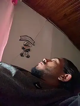 Mineirinho043 online show from December 16, 2025, 2:54 pm