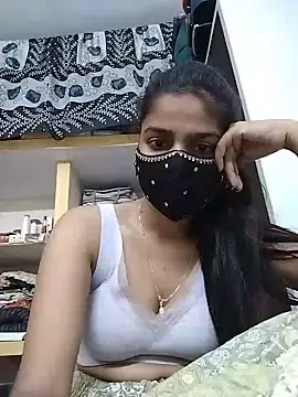 fuungirl38 online show from July 13, 2026, 11:31 am