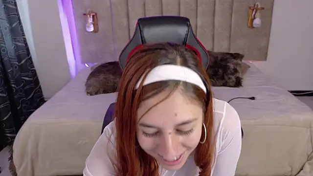 Alektra bryce online show from March 23, 2026, 7:36 pm