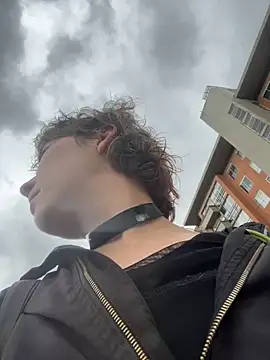 Maggie Geller online show from November 14, 2025, 4:10 pm